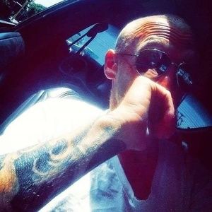 Meet your Posher, Justin